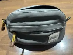 COACH レザー ボディバッグ グレー