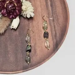 フローライトの3連ピアス／イヤリング《No.68》