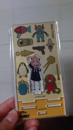 スパイファミリー　アーニャ　アクリルスタンド