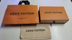 LOUIS VUITTON 空箱 ショップ袋 保存袋 セットのサムネイル