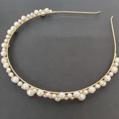 パール付きヘアカチューシャ　韓国風　ヘアアクセサリー　結婚式　発表会　パーティー