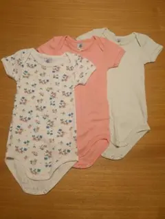 PETIT BATEAU　ベビー肌着3枚セット 花柄・ピンク・ライトグリーン