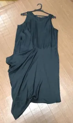 【4298シズカコムロ】ブラックノースリーブワンピース