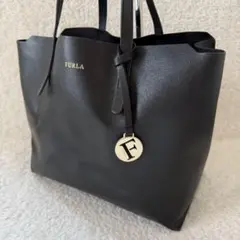 【美品】FURLA トートバッグ 黒 肩掛け A4可 サリー M