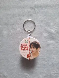 SEVENTEEN ウォヌ もちもちトッポギ POPUP 特典 キーホルダー SEVENTEEN セブチ ウォヌ トッポギ 購入特典 キーホルダー - メルカリ