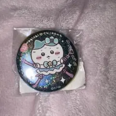 新品　超まじかるちいかわ　ハチワレ　ホログラム缶バッジ