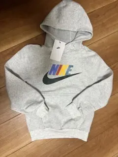 新品　NIKE パーカー　140