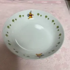 くまのプーさんセブンイレブンオリジナルパスタ皿のサムネイル