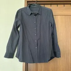 UNIQLネイビー ストライプ 長袖シャツ