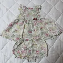 セットアップ　花柄トップスとショートパンツセット