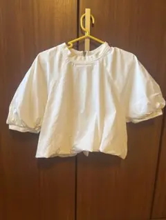 ホワイト バルーン　トップス