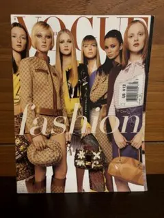 美品 VOGUE ITALIA 2006年10月号 ヴィンテージ誌 - メルカリ