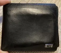 グッチ　黒レザー二つ折り財布のサムネイル