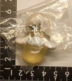 シナモロール　サンリオキャラクターズ～なりきりオイスター～ めじるしアクセサリー
