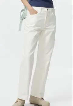ホワイトパンツ