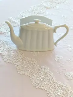 陶器製 ナプキンスタンド ホワイト 透かし彫り 陶器製 ナプキンスタンド ホワイト 透かし彫り - メルカリ