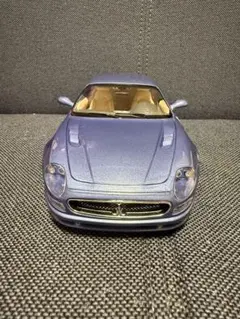 Bburago　Maserati 3200 GT ミニカーのサムネイル