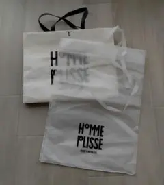 ISSEY MIYAKE　イッセイミヤケ　ショップ袋のサムネイル
