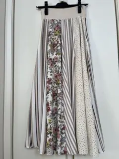 【お値下げ】MoNiLE モニーレ◇花柄×ストライプフレアスカートのサムネイル