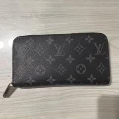 LOUIS VUITTON ジッピーウォレット