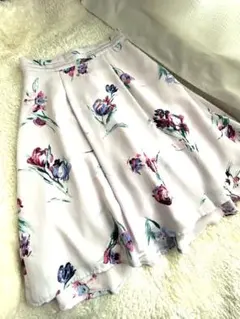 美品★プロポーション★綺麗な春色花柄フレアスカート