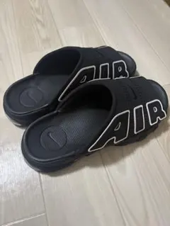 Nike モアテンスライド