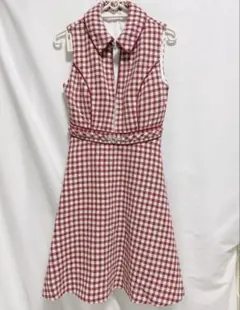 赤と白のチェック柄フレアドレス