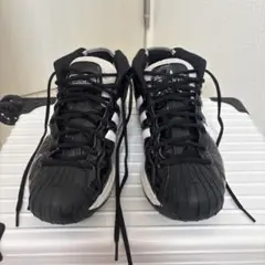 adidas PRO MODEL ブラック ホワイト スニーカーのサムネイル