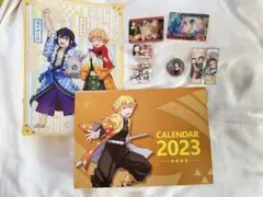 鬼滅の刃 カード シール マスキングテープ 缶バッジ クリアファイル カレンダー