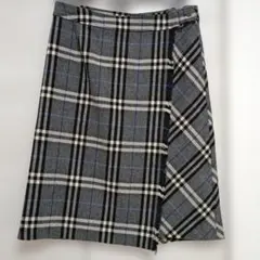 美品 バーバリーロンドン ラップスカート グレー ノバチェック ウール