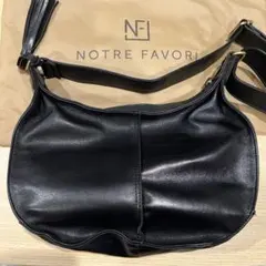 NOTRE FAVORI ブラックレザーショルダーバッグのサムネイル
