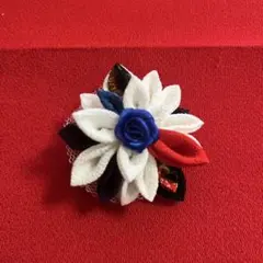 つまみ細工　花モチーフ 髪飾り 和装小物　ハンドメイド