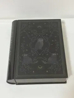 【値下げ】魔法辞書缶 KALDI 2024 缶のみ　カルディ　book型缶のサムネイル