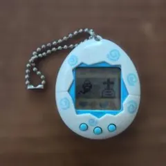 バンダイ たまごっち ホワイト・ブルー 1997年製