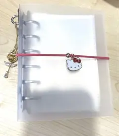 シール帳バインダーB7リフィル10枚＆チャーム付き