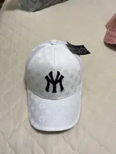 Item thumbnail for item ef580eb0-3966-49fc-80c0-cff14804b486