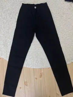 GU ブラック ストレッチスキニーパンツ