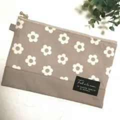 4741✿20cmフラットポーチ✿カードポケット付き✿北欧花柄ベージュ
