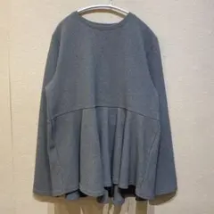 coca エンボス長袖裾フレアトップス　Lサイズ