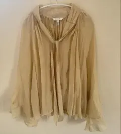 H&M EDITION 長袖ブラウス ベージュ Mサイズのサムネイル