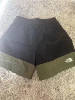 THE NORTH FACE ショートパンツ 110 黒/オリーブ