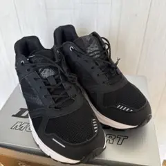 【新品未使用品】ダンロップランニングシューズ27.0EEEE