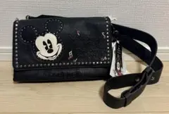 ミッキーマウス ミドルクロスボディバッグのサムネイル