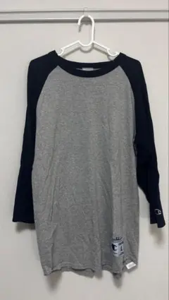 Champion ラグランスリーブTシャツ