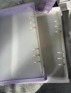 ダイソー　100均　6リングファイル A5ジッパー付きパープル　白　2個セット