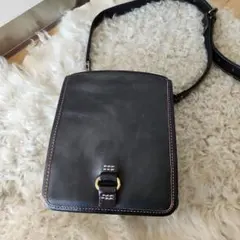 レザーショルダーバッグ 黒