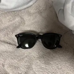 Ray-Ban ブラック サングラス ケース付き