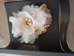 和つう　花モチーフ 髪飾り コーム付き