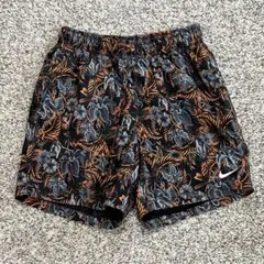 【極美品】Nike フローラル水陸両用ショーツ Mサイズ