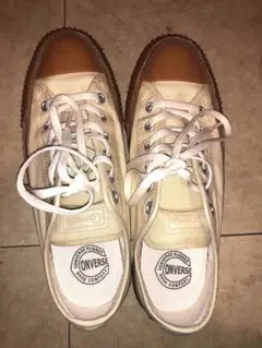 Converse ベージュ ローカット スニーカー